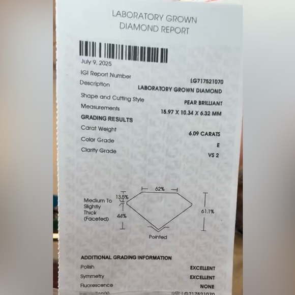 Diamond Ring - Picture 2 of 3